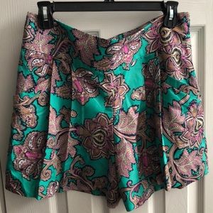 LOFT High waisted 5 inch floral shorts